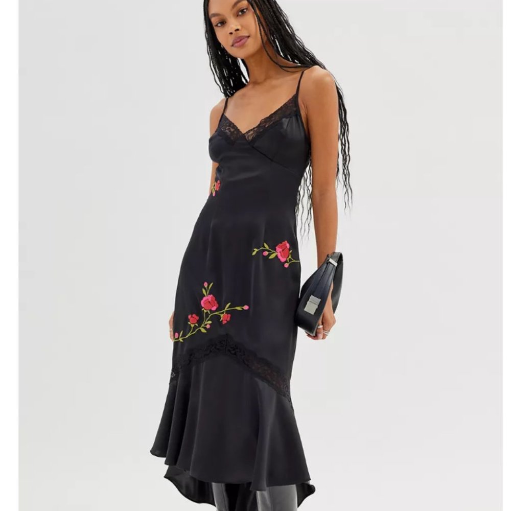 UO Avery Satin Floral Midi Dress NWT